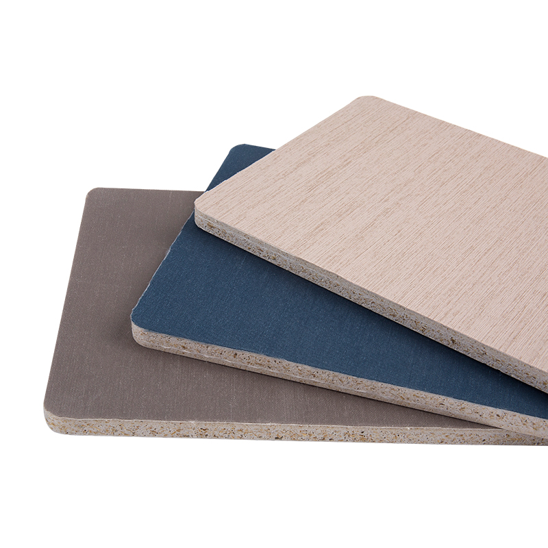 Srovnání WPC obkladu s tradičním dřevěným obkladem: Trvanlivost a přínosy pro životní prostředí